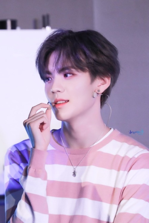 Bi Wenjun - 180531 Midea Press Conference [3/3 trans]毕雯珺 2018.05.31  Press Conference@Biiiii毕雯珺 its