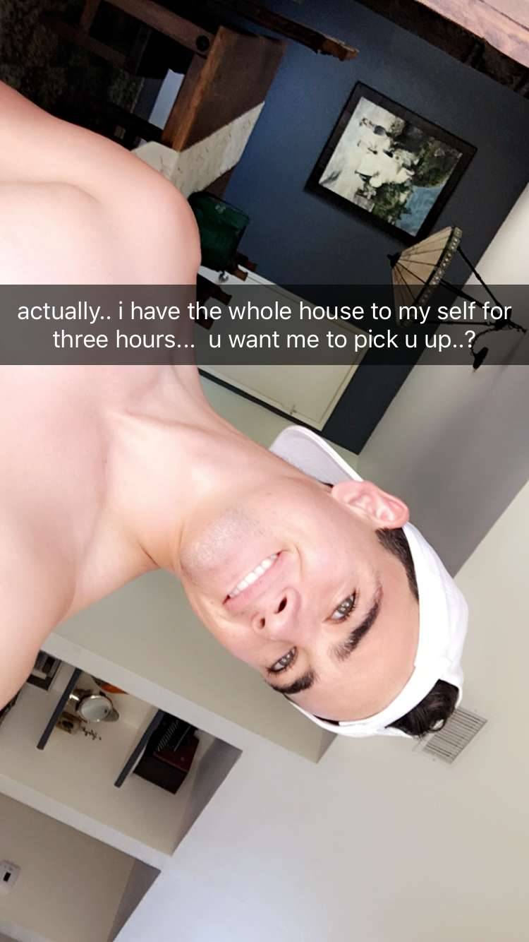 snapboysbaited:  DM if you would like me to bait someone for you((: