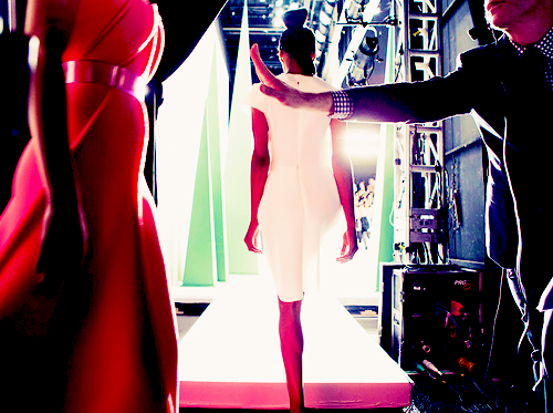 Best backstage pictures at NYFW via Vogue
