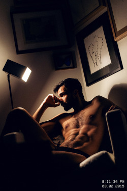 summerdiaryproject:  EXCLUSIVE   NOCTURNE   featuring   IVAN   PHOTOGRAPHY BY ERIK CARTER   |   WILLIAMSBURG, BROOKLYNNew York portrait and fashion photographer Erik Carter debuts his latest series entitled NOCTURNE, exploring men at night photographed