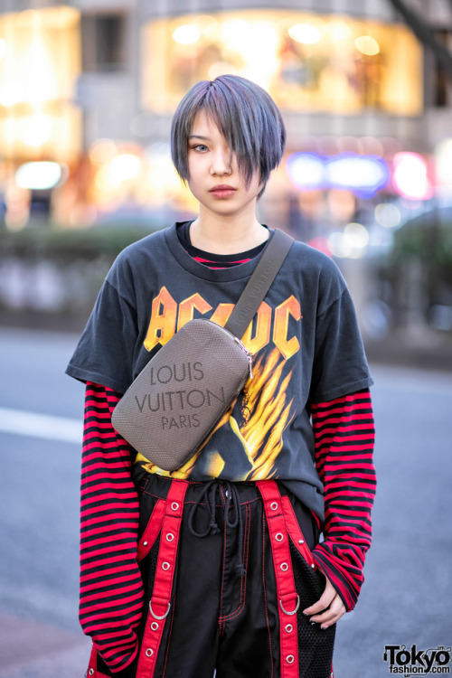 tokyo-fashion - 18-year-old Japanese student Rina on the street...
