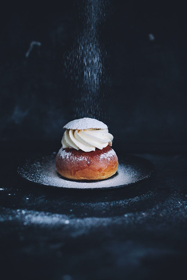paris2london:  (via Call me cupcake!: Semlor) 