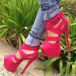 sexiiheels:  @amiclubwear #heels #highheels