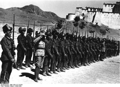 soldiers of the Tibetan army in Shigatse, 1938 The Tibetan Army was established in 1913 by the 