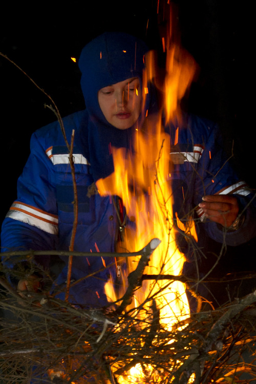 fyeahcosmonauts: Yelena Serova and the rest of her crew, Aleksandr Samokutyayev and Barry Wilmore, h