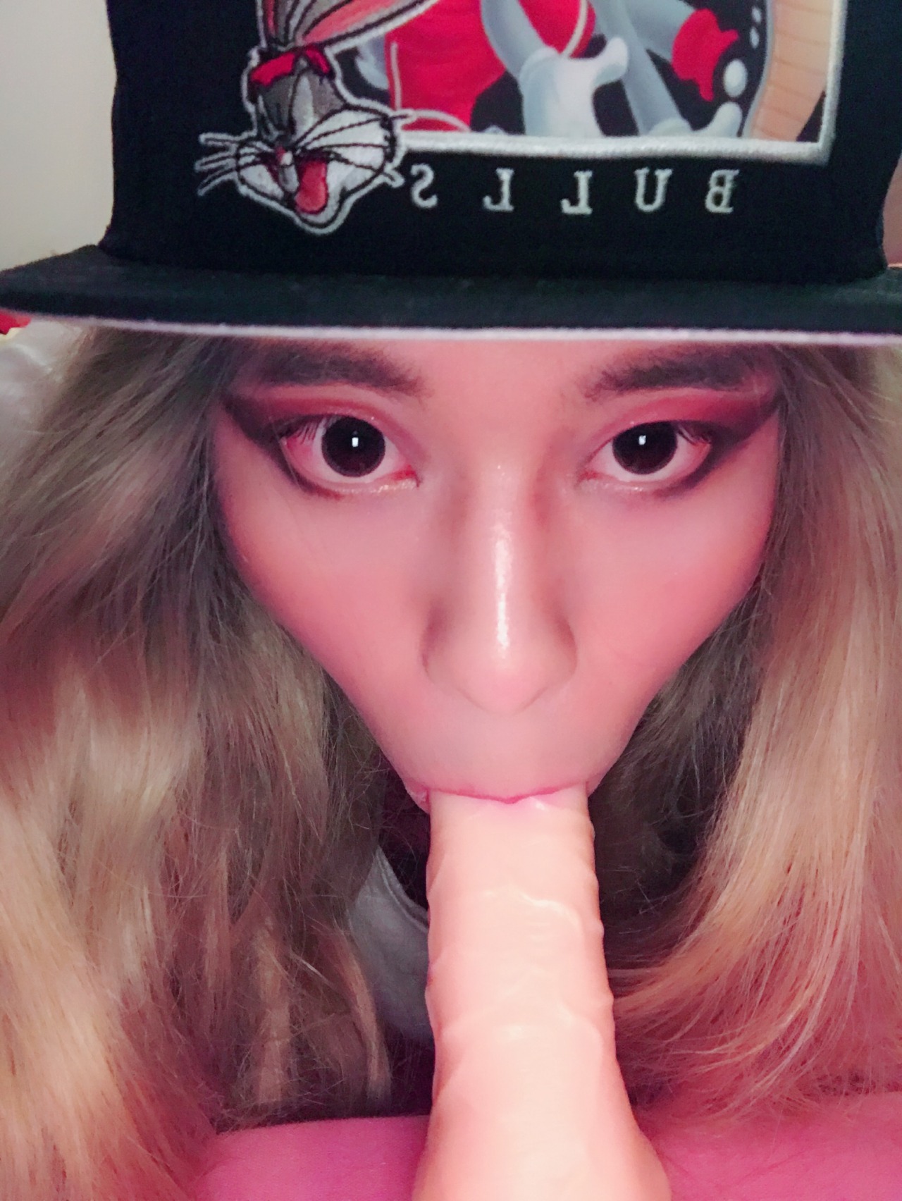 lovejun94:    So, umm… kinda embarrassed about this… 😳    Hot