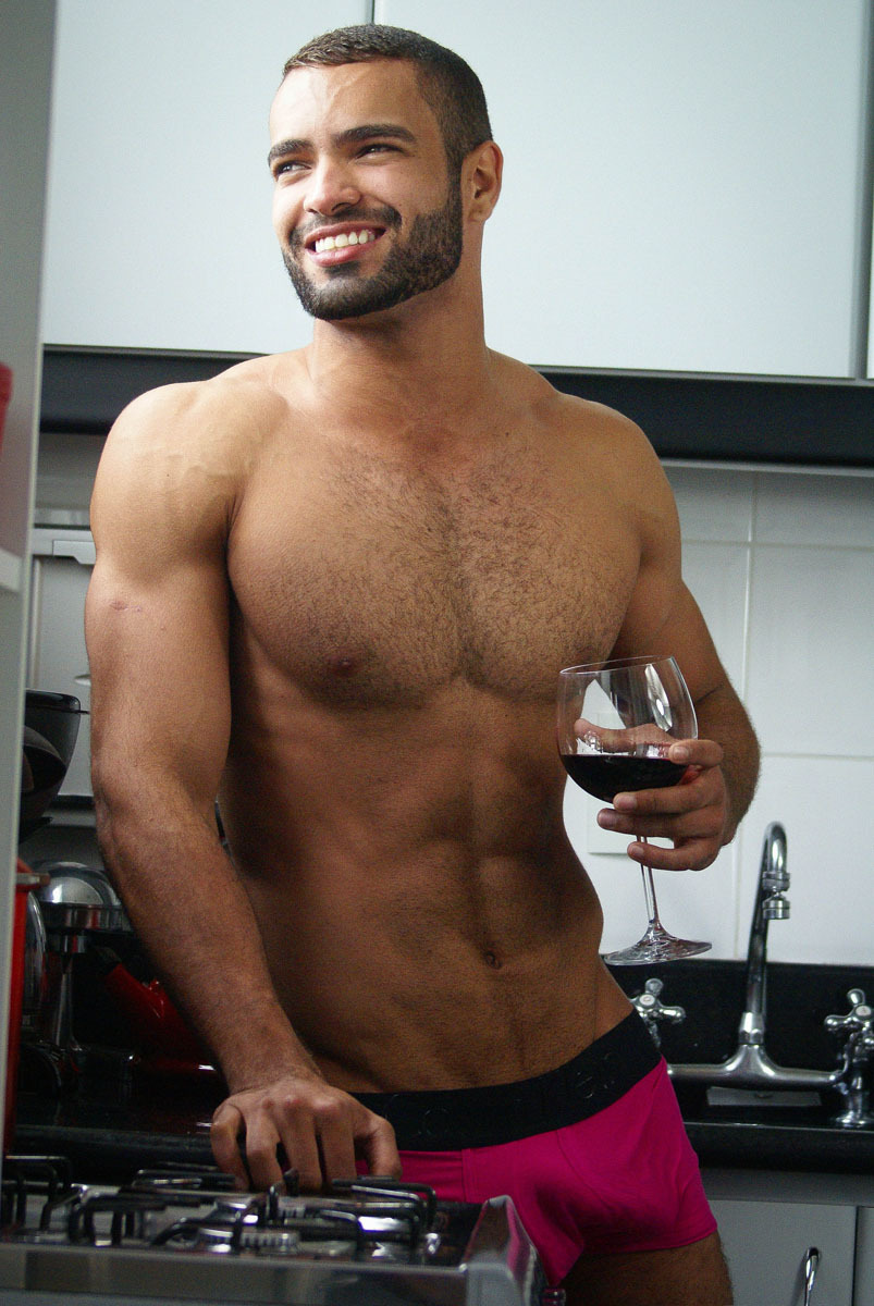 ohhotdamnsexymen:  amanthing:  Visit amanthing Hunk Edition BlogWith 9 Different