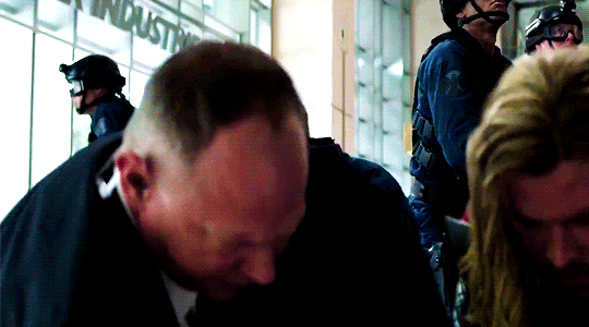 tomhiddleston-loki:  Loki escapes with the tesseract Avengers Endgame (2019)
