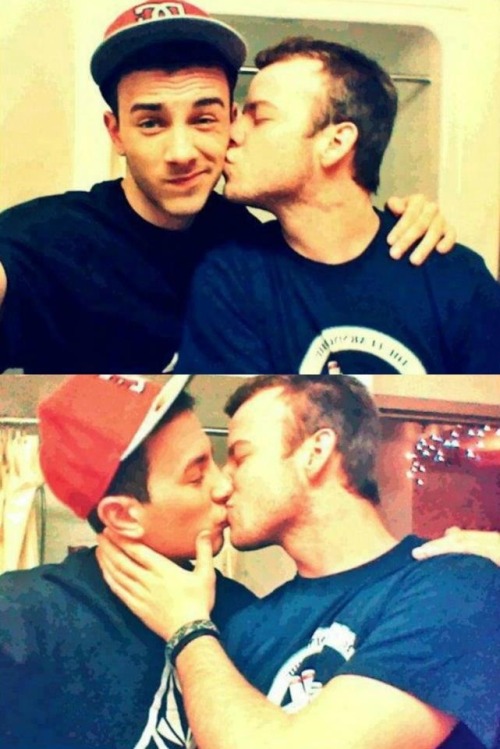 Aweso[men]ess