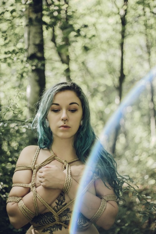 Porn photo Gemmalemon all tied up in the woods 