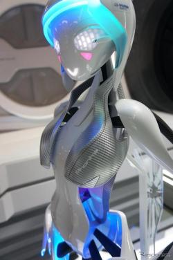 heaven4d:  Phonika Human android robot　