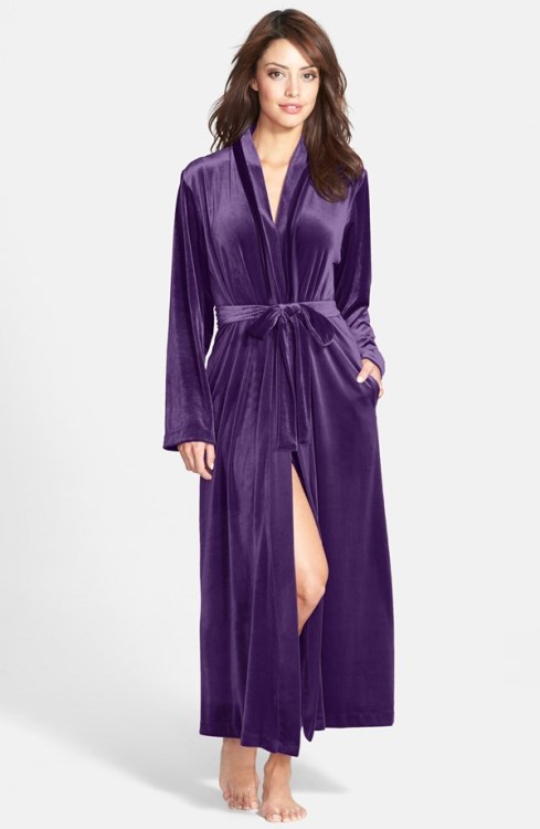 Porn thelingerieaddict:  A Robe For Every Occasion: photos