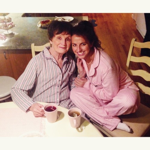 Friday night tea with nana ☕️#jammies #home #family #love (at 860)