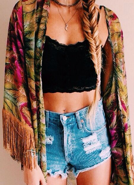 mosouka:  . on We Heart It - http://weheartit.com/s/9CyrfHYP 