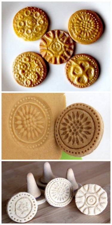 truebluemeandyou:DIY Salt Dough Custom Cookie StampsElaborate cookie stamps are so expensive and the