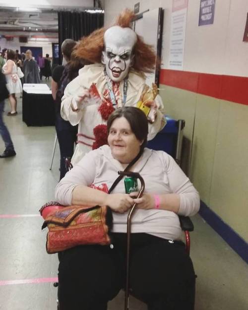 Hahah making Pennywise try and kill my mom, she was fucking terrified of him #it #pennywise #halcon2