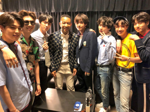 mimibtsghost: BTS WITH CELEBRITIES AT THE BBMAS: TAYLOR SWIFT, THE CHAINSMOKERS, JOHN LEGEND, DJ KHA