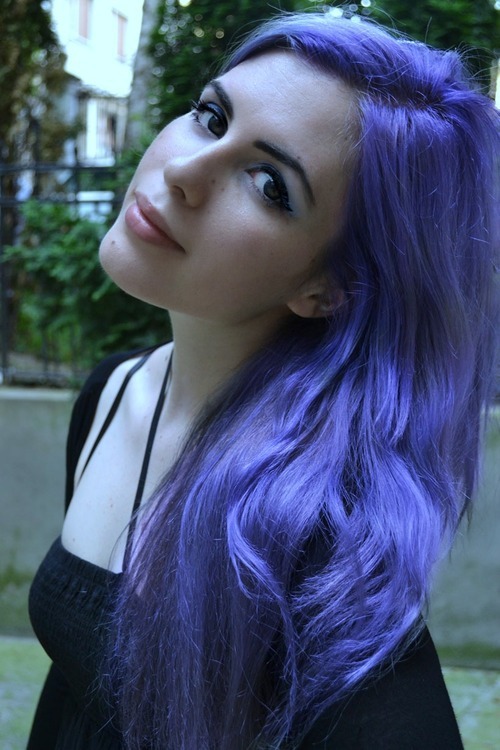 dark-beauties:  Dark beauty http://dark-beauties.tumblr.com/