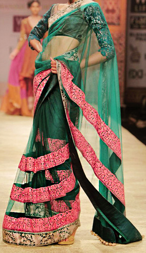 ranveersjen:  Manish Malhotra Indian Fashion Pt.1 