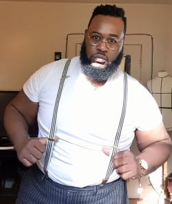 bigfashionguy:  | Instagram @TheBigFashionGuy |  Big &amp; Tall Style Inspiration: Just a simple cool summer look. And nice button up t-shirt paired with some linen slacks and accessorized with a fly straw for fedora and cool suspenders.