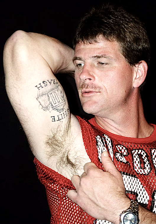 realmenstink:  RIPE WHITE TRASH PITS !!! 