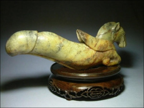 Chinese jade flying horse, 18th century.