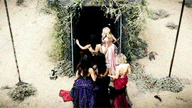 serenaswaldorf:Fangirl Challenge:  [10/15] TV Shows » Pretty Little Liars“If lying was a crime, we w