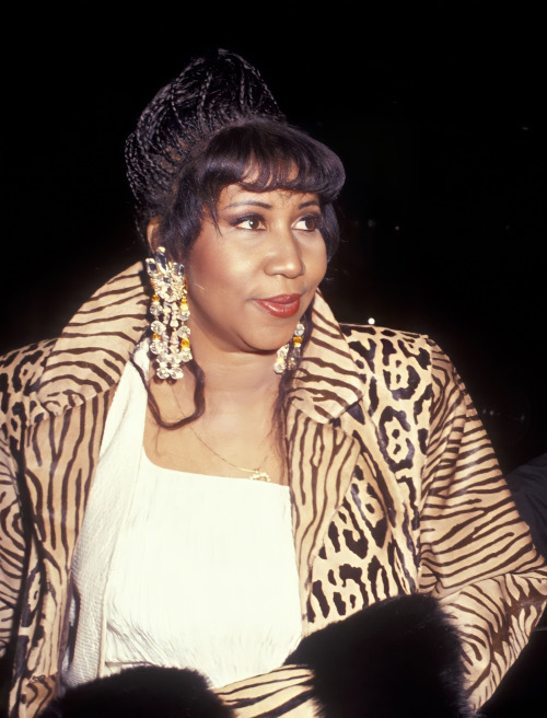 surra-de-bunda:    Aretha Franklin at the Arista Records Pre Grammy Party (1992).  