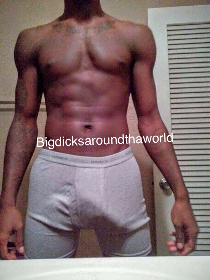 bigdicksaroundthaworld:  I love bulges in boxers  so here is my own collection….enjoy
