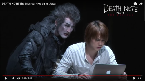 numberonelightyagamihater:Light’s buying Ryuk his club penguin membership.