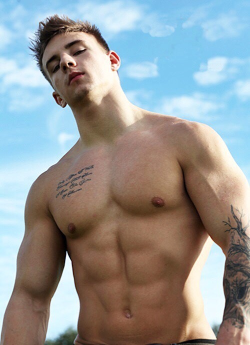 whitealphas: Thinks you’re a pussy. Likes to fuck pussy.