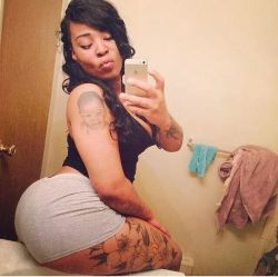 thickerisbetter:  Random acts of thick 