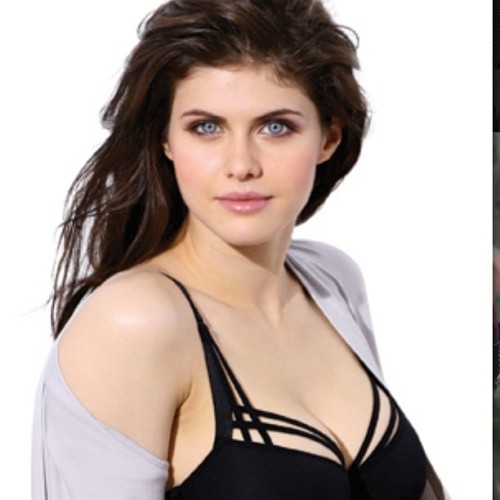 Sex Alexandra Daddario. Her eyes. That’s pictures