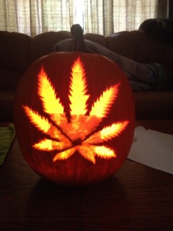 daddys-cock-slut:  Must.Have.This.Pumpkin.  HALLOWEEN