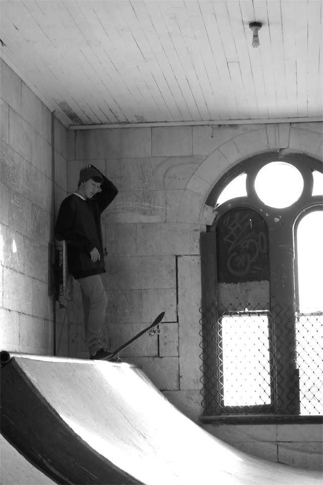 airstriking:  Dylan chilling By me