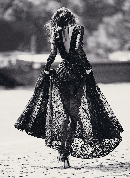 myfavoritefashionthings: “Modern Couture&ldquo; Daniela De Jesus By Benjamin