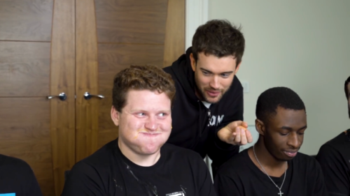 sidemen-wink: when you’re in class &amp; ur friend makes you wanna laugh but you don&rsquo