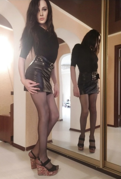 Tgirl, usually at home or alone, living in Italy