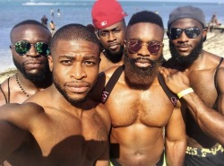 missnlinc:  Group session 👥 👥👥💦  Hot pic all these sexy men