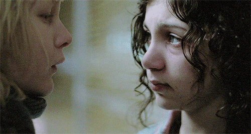 horrorfilmgifs:Låt Den Rätte Komma In (2008)Dir. Tomas Alfredson