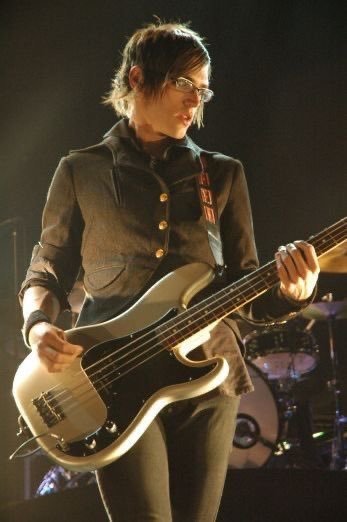 HAPPY BIRTHDAY MIKEY "FUCKIN" WAY!!!! HAGDGEJWJJDSS