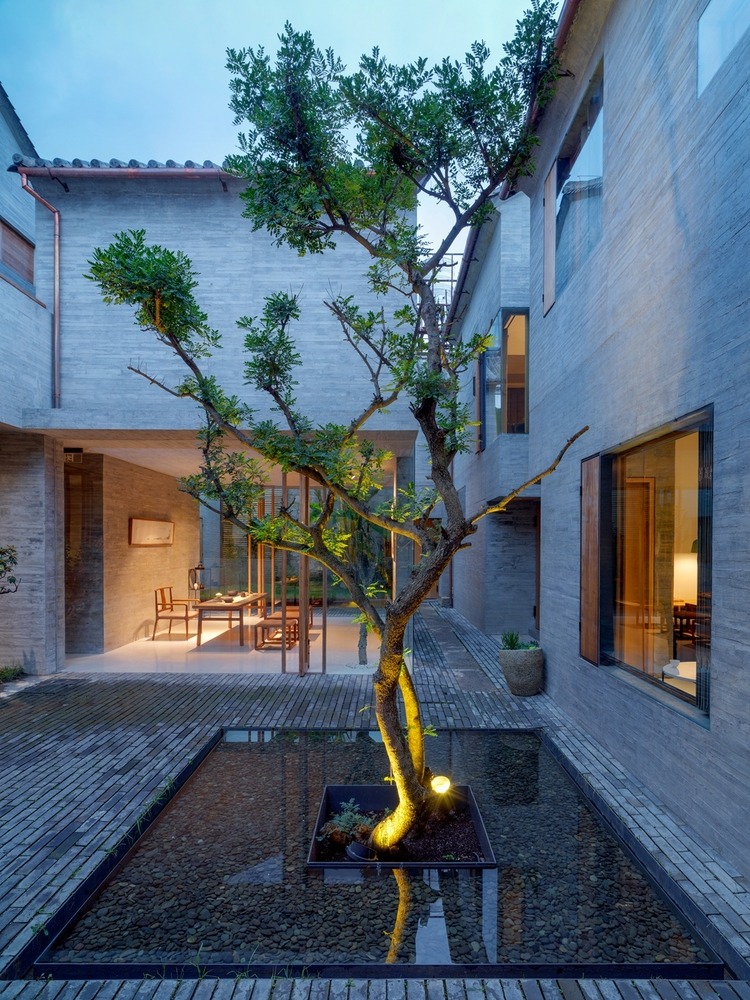 kazu721010:  Sunyata Hotel in Dali Old Town / Zhaoyang ArchitectsPhotos © Jonathan