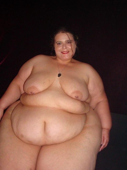 extracheesegirls:  Fat Just Dripping Everywhere Like Extra Cheese! http://extracheesegirls.tumblr.com/ 
