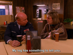 inthedarktrees:  My log has something to tell you.Catherine Coulson &amp; Don S. Davis | Twin Peaks