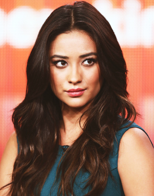  Shay Mitchell at 2013 Winter TCA Tour (10.01) 