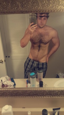 love-chest-hair:Can some one please keep me company at work? …. http://bit.ly/1NPuFKl
