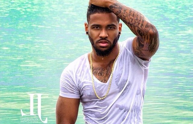 igotyourfav:  inmyw0rld:  😍  Who this 👀👀 