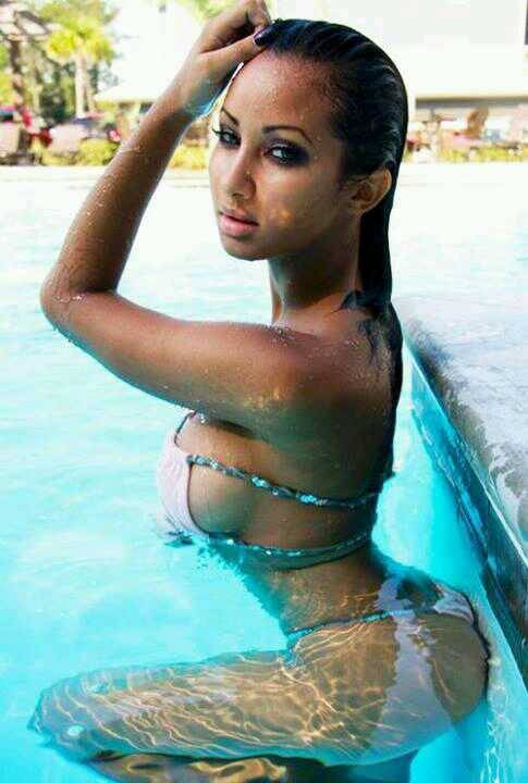jaiking:  chanel-and-louboutins:  everydayphotos77:  Pool Shot  Chanel-and-Louboutins.tumblr.com