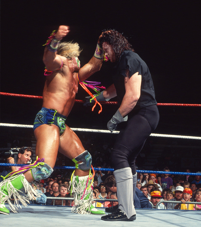 alex-g-goldsmith:  The Ultimate Warrior vs The Undertaker  2 of the most epic gimmicks