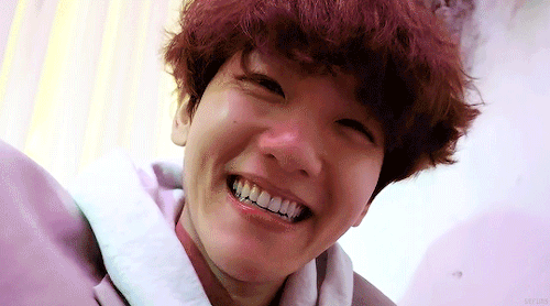 sefuns:‘Forced dimple’ ✧ 190516 Baekhyun’s VLOG